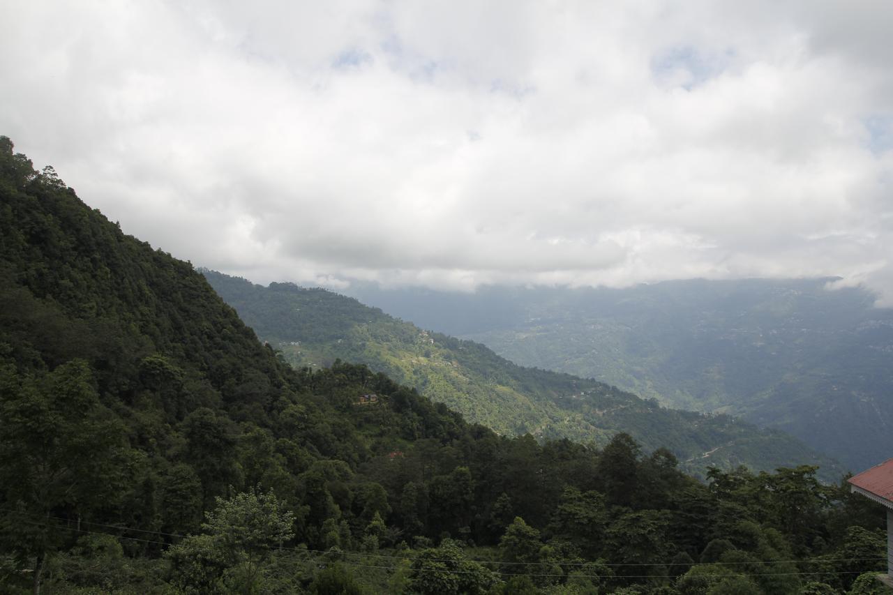 Vamoose Mandarin Village Resort Rinchenpong 외부 사진