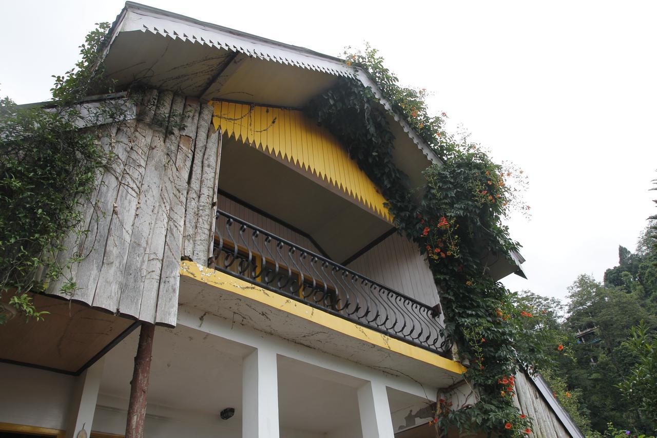 Vamoose Mandarin Village Resort Rinchenpong 외부 사진